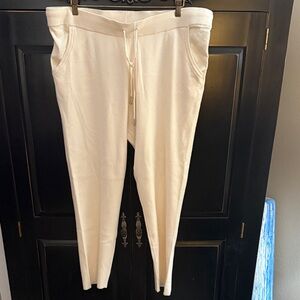 Chico's Cream Tapered Pants